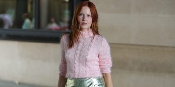 Ellie Bamber trainde zonder streng dieet voor Kate Moss-rol