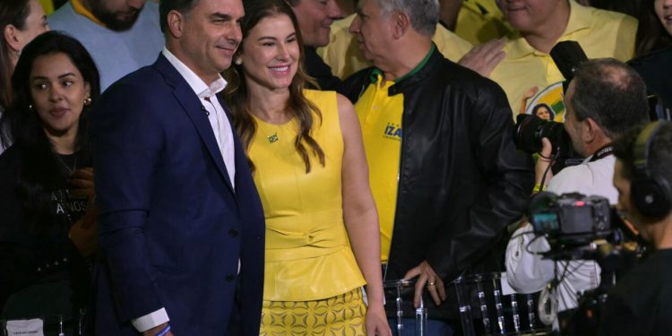 Flávio Bolsonaro wordt presidentskandidaat tegenover Lula