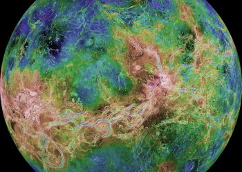 Jonge breukzones wijzen op actieve tektoniek op Venus