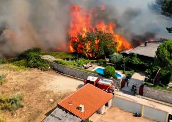 Rook en evacuaties rond Madrid door Spaanse bosbranden