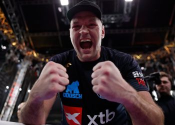 Tyson Fury dwingt Wach tot opgave in Thailand